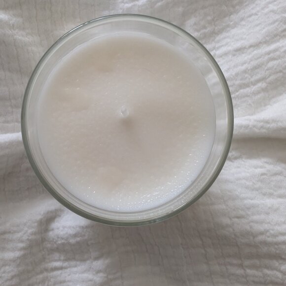 Jo Malone English Pear & Freesia Candle - Picture 3 of 5